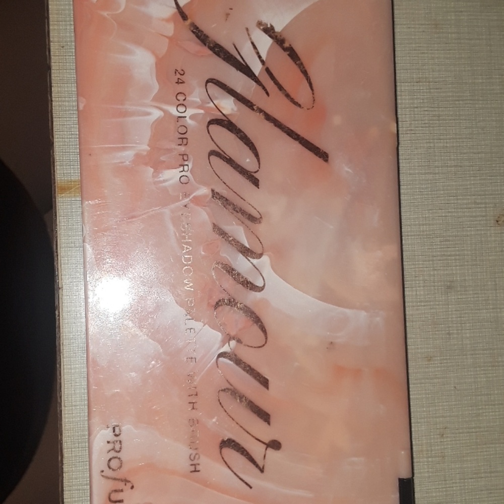 profusion eyeshadow palette